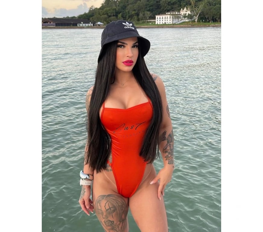 Escorts East London Upton Park - East London - Photos for 🔥 SEXY, IRRESISTIBLE AND HOT BRUNETTE JUST FOR YOU💋