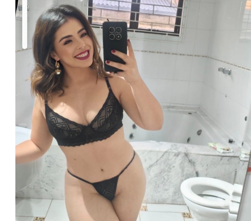 Escorts West London Hillingdon - Photos for 🫦 LAURA NEW GIRL IN TOWN 🥳 PARTY
