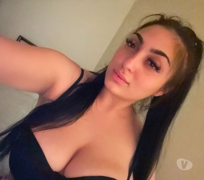 Photos for New Girl Riaa New to town💕 21years old shorty💋
