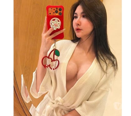  Escorts Merton Park South West London - Photos for Best 4 Hands Japanese Sweet
