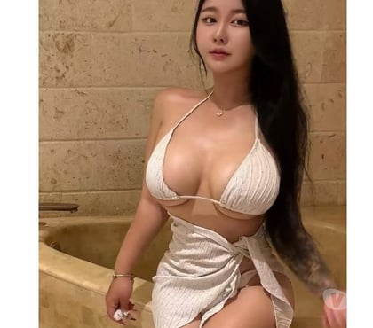  Escorts Merton Park South West London - Photos for Best 4 Hands Japanese Sweet