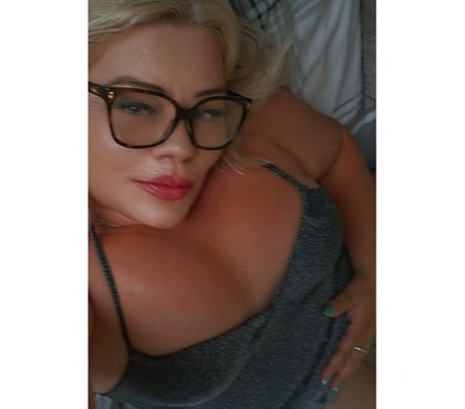 Hungarian Escorts Edmondton Green Station North London - Photos for Hi Guy’s! My name is Alexa im very friendly Hungarian milf