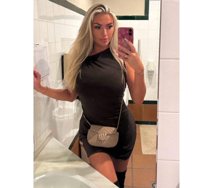 Escorts Cornwall Newquay - Cornwall - Photos for Hello guys im Vanessa new girl in town