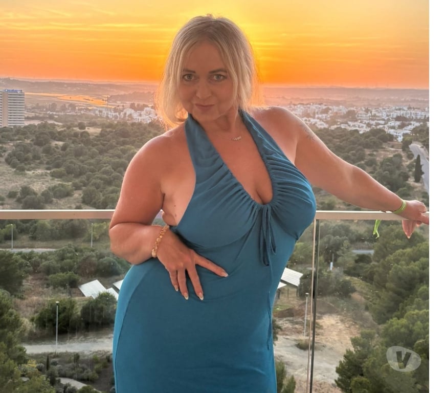 Adult Entertainment Vale of Glamorgan - Wales Barry - Vale of Glamorgan - Photos for Video Calls Custom Content Curvy Lady 07505 807938 £3 min