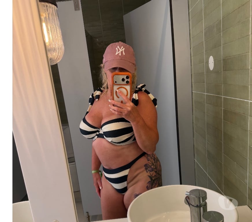 Adult Entertainment Vale of Glamorgan - Wales Barry - Vale of Glamorgan - Photos for Video Calls Custom Content Curvy Lady 07505 807938 £3 min