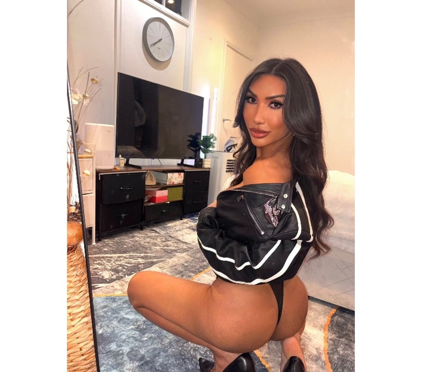 Trans Escorts Buckinghamshire Milton Keynes - Photos for TS Monica Available In CITY 🌆