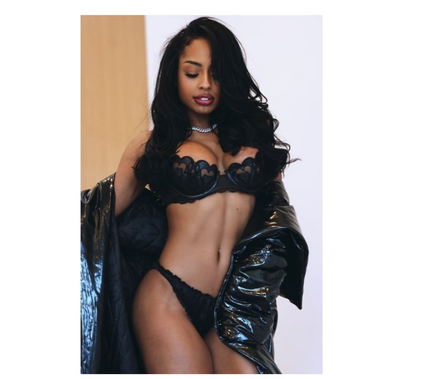 Escorts West Northamptonshire Northampton - West Northamptonshire - Photos for 💓 beautiful Latina Camila💖