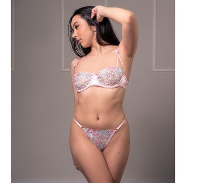 Escort Liverpool City Centre Liverpool - Photos for Slim girl , new in town , horny