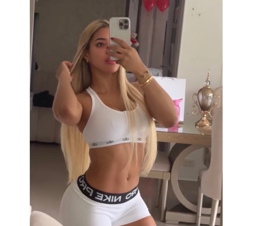 Escorts South West London Wandsworth - South West London - Photos for 🎀🎉👑Bruna Partying delight👠