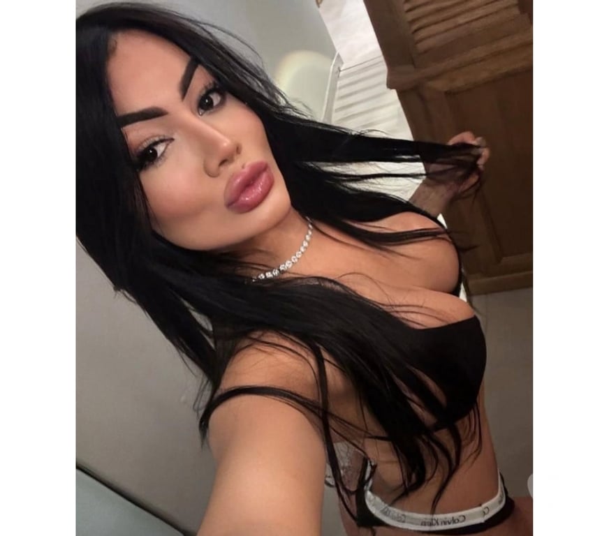 Escorts South West London Sutton - Photos for 🇧🇷🔥 Brazilian hot 🔥 PARTY ❤️