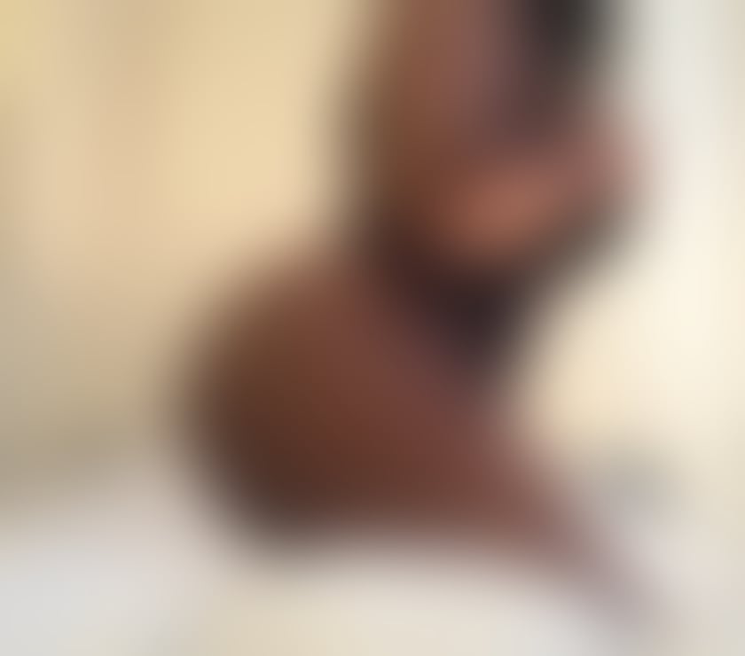 Escorts Surrey Reigate and Banstead - Photos for Sexy ebony matured party lady outcalls only