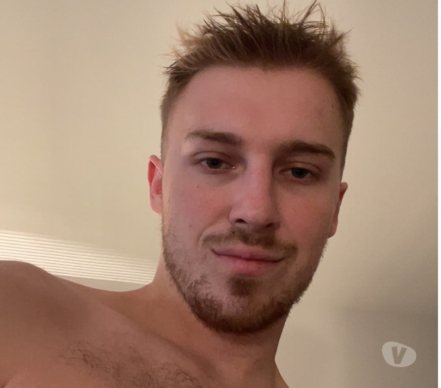  Gay massage East London Whitechapel - East London - Photos for Hairy twink available