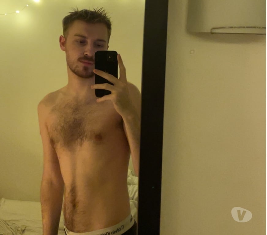  Gay massage East London Whitechapel - East London - Photos for Hairy twink available
