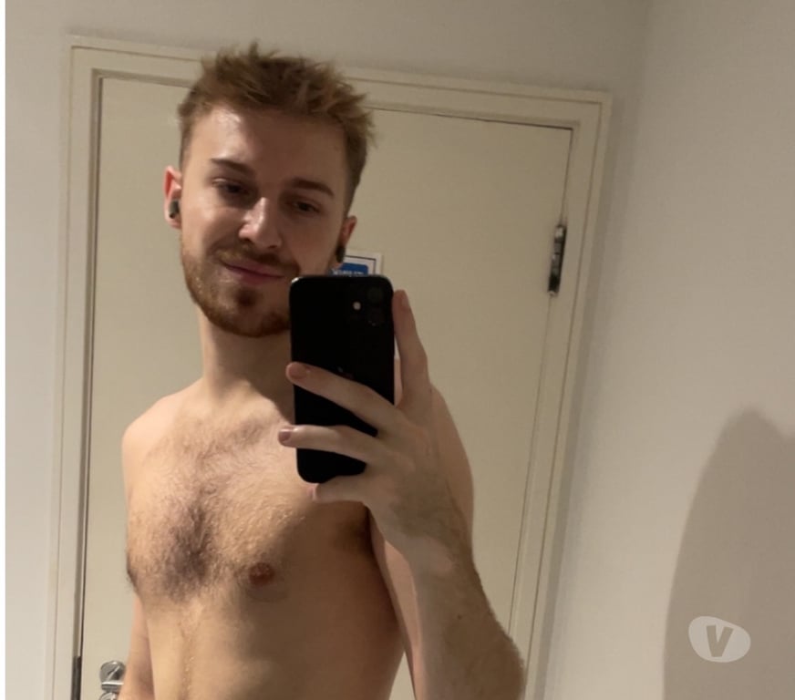  Gay massage East London Whitechapel - East London - Photos for Hairy twink available