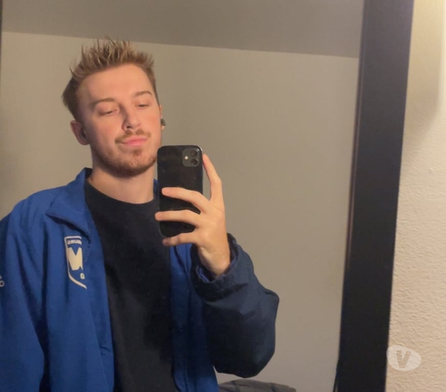 Gay massage East London Whitechapel - East London - Photos for Hairy twink available