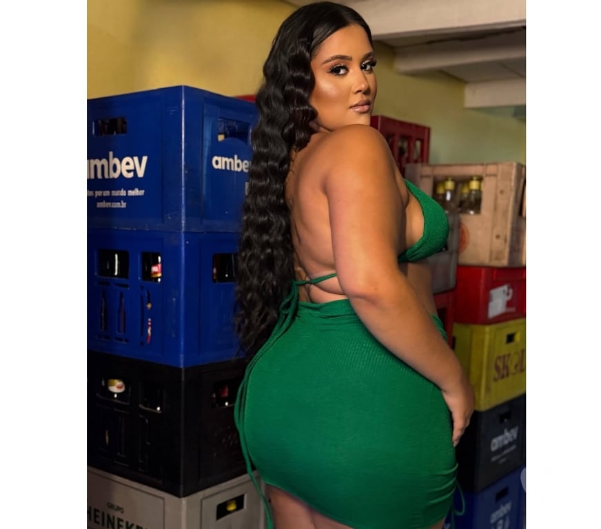 Escorts North West London Wembley Park - North West London - Photos for PLUS SIZE JULIA SEXY 🍑💃🏽🍻