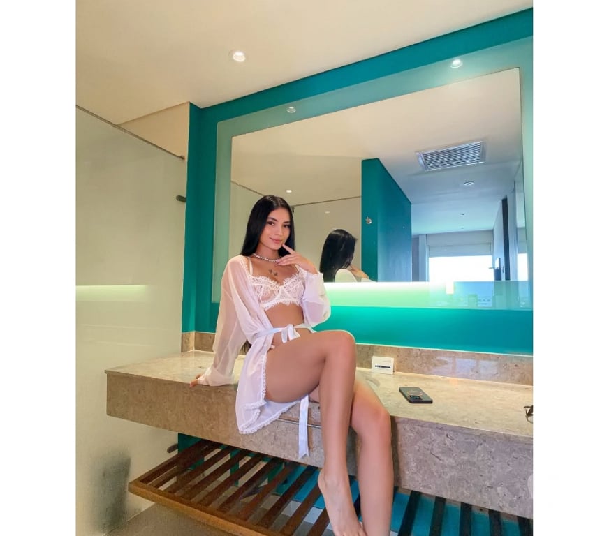 Escorts Peterborough Peterborough City Centre - Peterborough - Photos for 🇧🇷 Charming Brazilian with a Gorgeous Smile