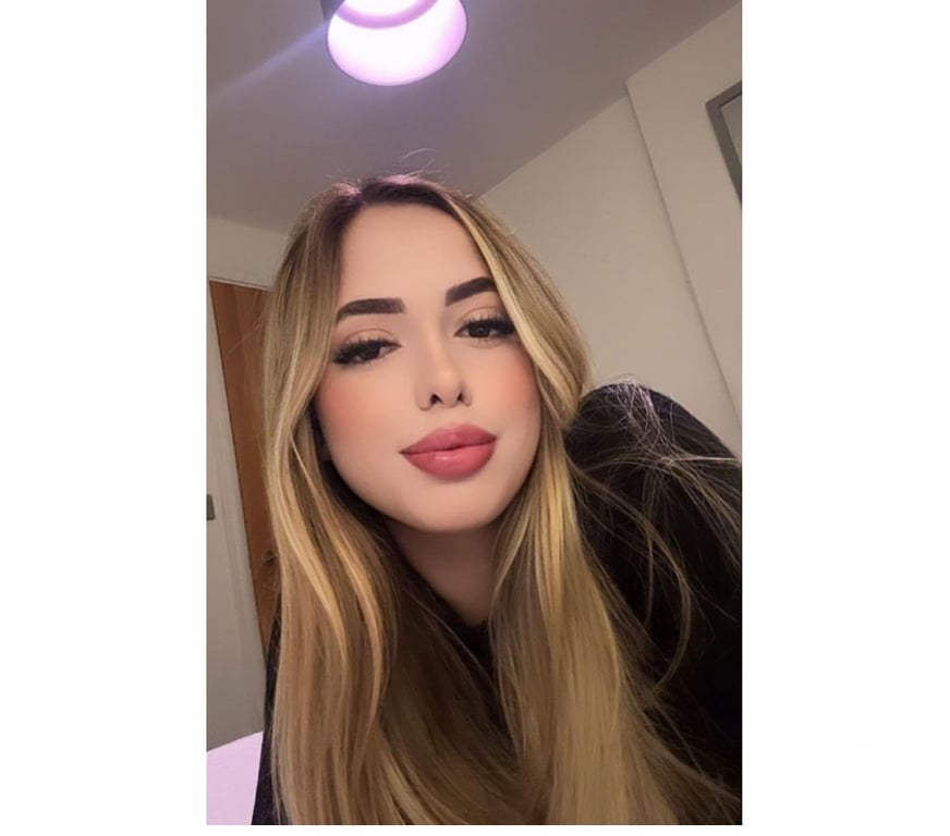 Escorts Greater Manchester Wigan - Photos for Fresh to Wigan – Say Hello to Karine ✨