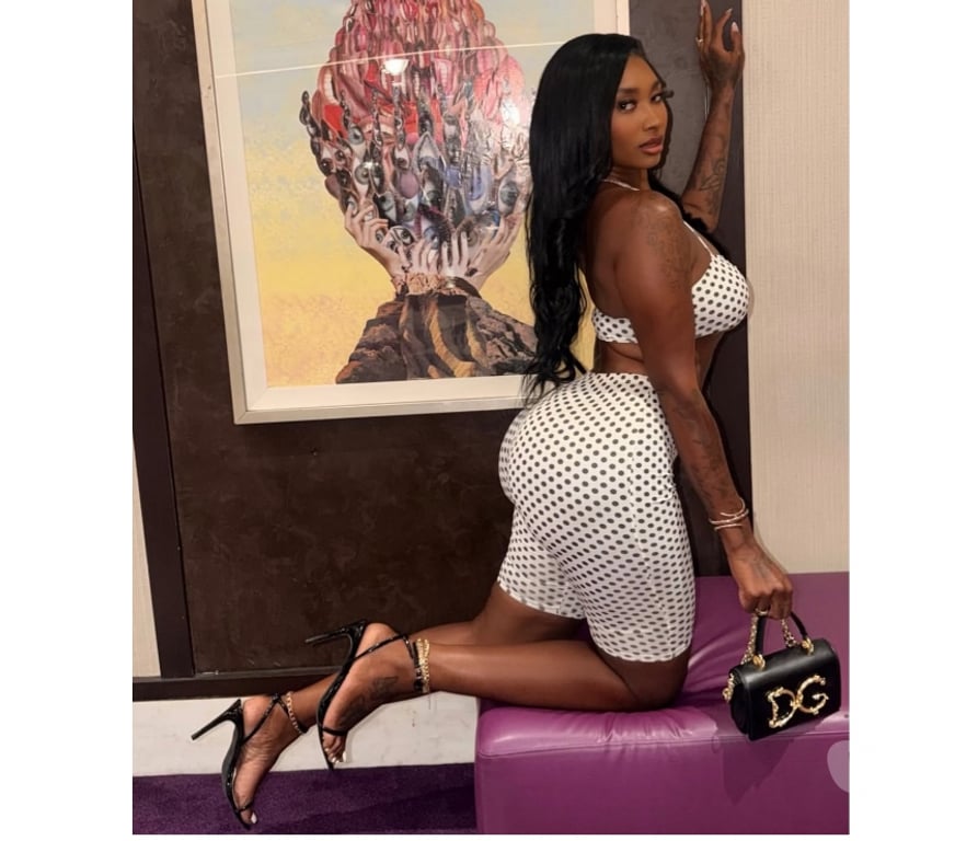 Escorts East London Stratford International - DLR Station - East London - Photos for Sweet latin best experience🥳🥳party girl not rush