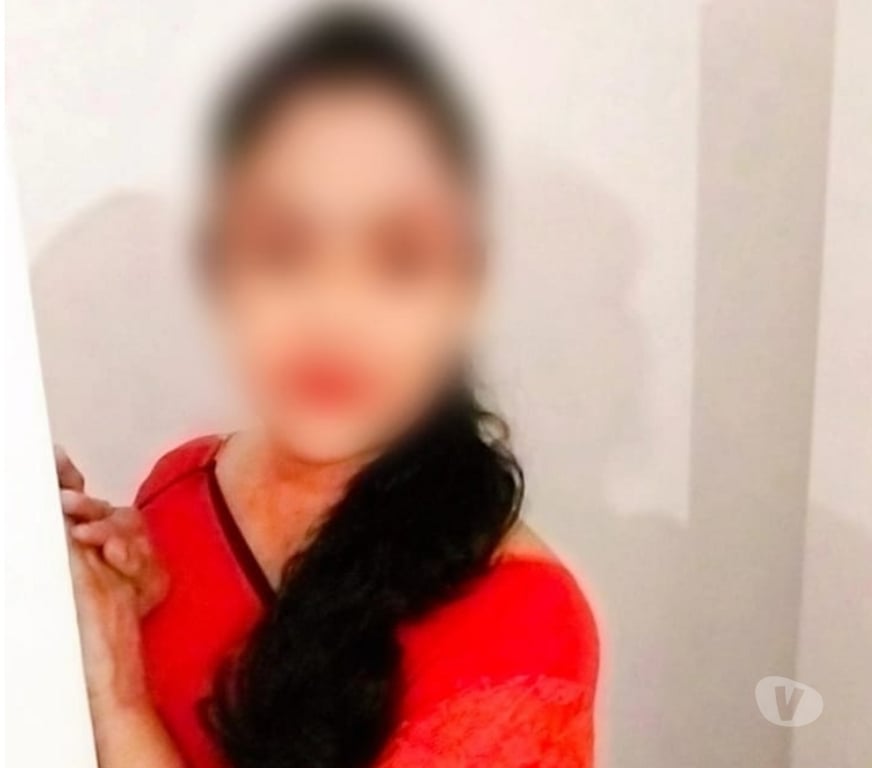 Escorts West Midlands Birmingham - Photos for REENA SOUTH INDIAN TAMIL GIRL NEW IN Birmingham