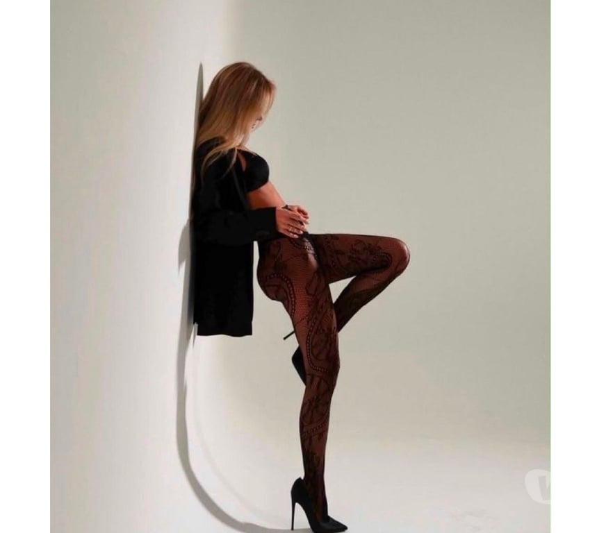 Escorts North West London Camden - Photos for Special Massage b2b in Camden x