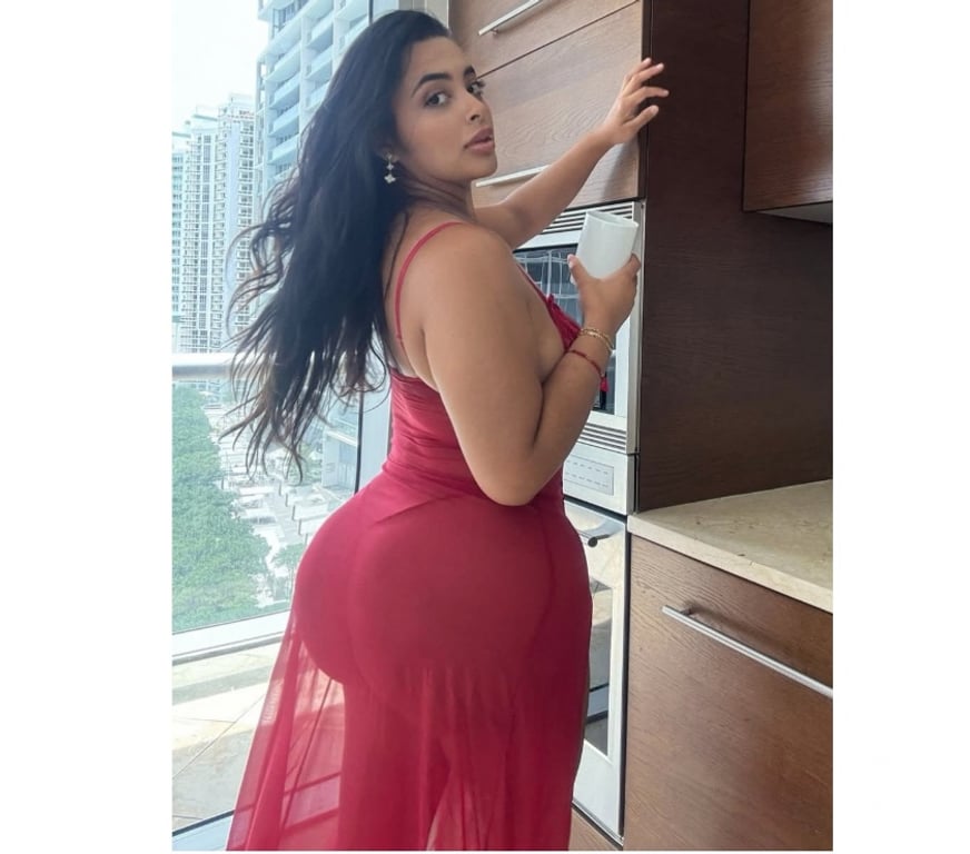 Escorts South East London Croydon - Photos for 🔥Horny curvy latin🍑available now best company🔥