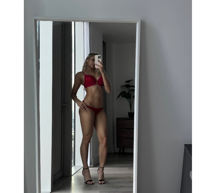 Escorts North London Wood Green - North London - Photos for 🇧🇷Isabella 🤩Baby✨ face 22 Sexy Latina 🔥
