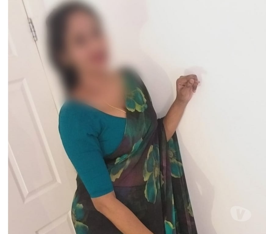 Escorts West Midlands Birmingham - Photos for DIYAA SOUTH INDIAN GIRL NEW IN BIRMINGHAM