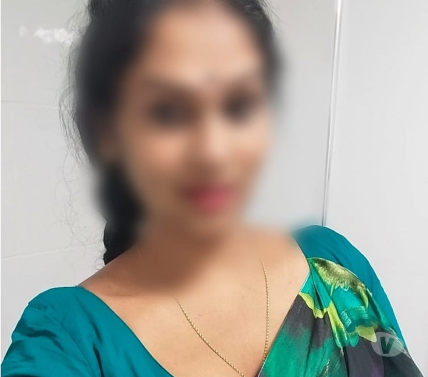Escorts West Midlands Birmingham - Photos for DIYAA SOUTH INDIAN GIRL NEW IN BIRMINGHAM