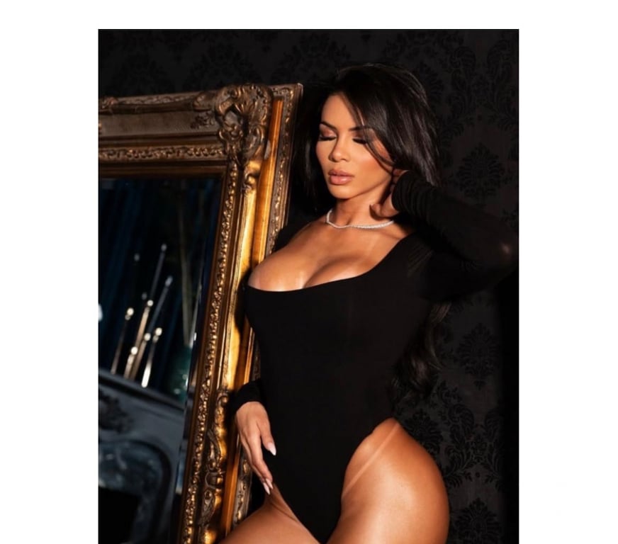 Escorts Bedfordshire Central Bedfordshire - Photos for 🫦GEF TROPICAL BRUNETTE 🔥 BIG 🍑