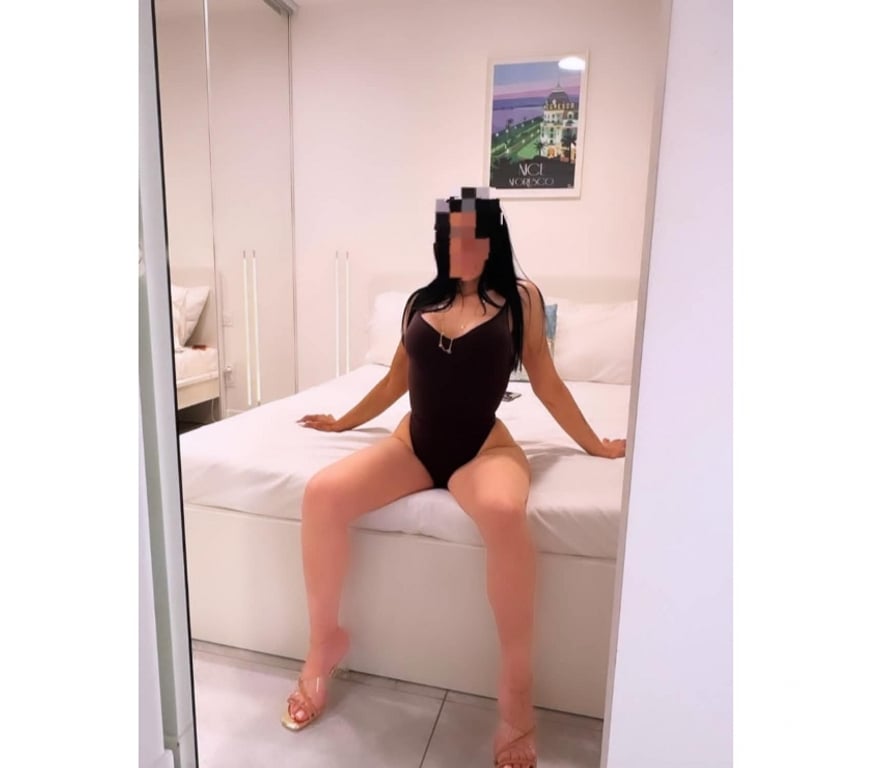 Escorts West Yorkshire Leeds - Photos for Real girl OUTCALL & INCALL Delia