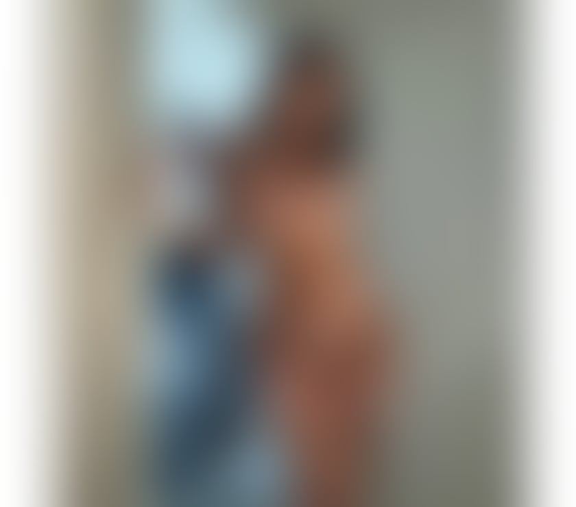 Escorts Glasgow Glasgow City Centre - Glasgow - Photos for 🔥Stunning Brazilian Beauty • Elegant • Passionate🔥