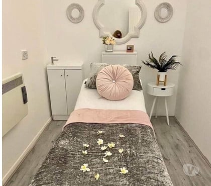 Professional massage Reading West Berkshire - Photos for Massage Services, Tui Na Therapy, Pain Relief, Winkle reduce