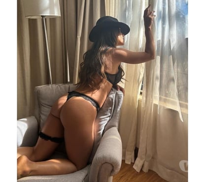 Escort Tooting Broadway Station South West London - Photos for YOUR PETITE SWEET HOTTER THAN EVER🔥