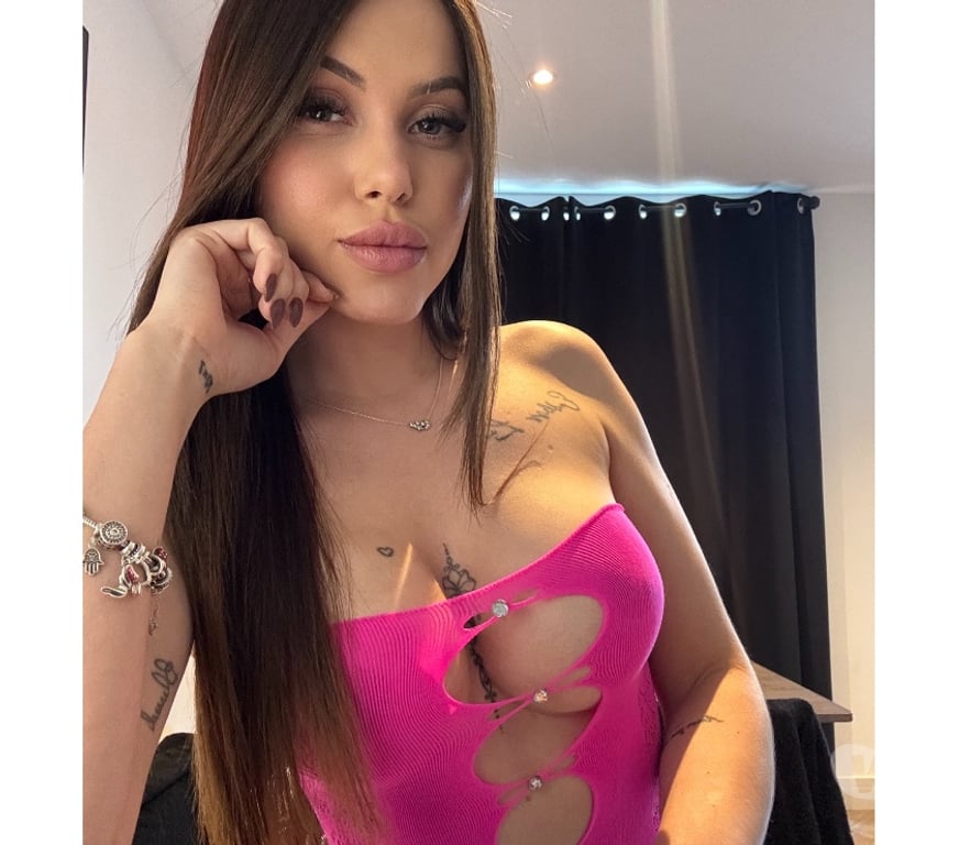 Escorts Greater Manchester Wigan - Photos for Nicole Brazilian girl 🇧🇷🩷