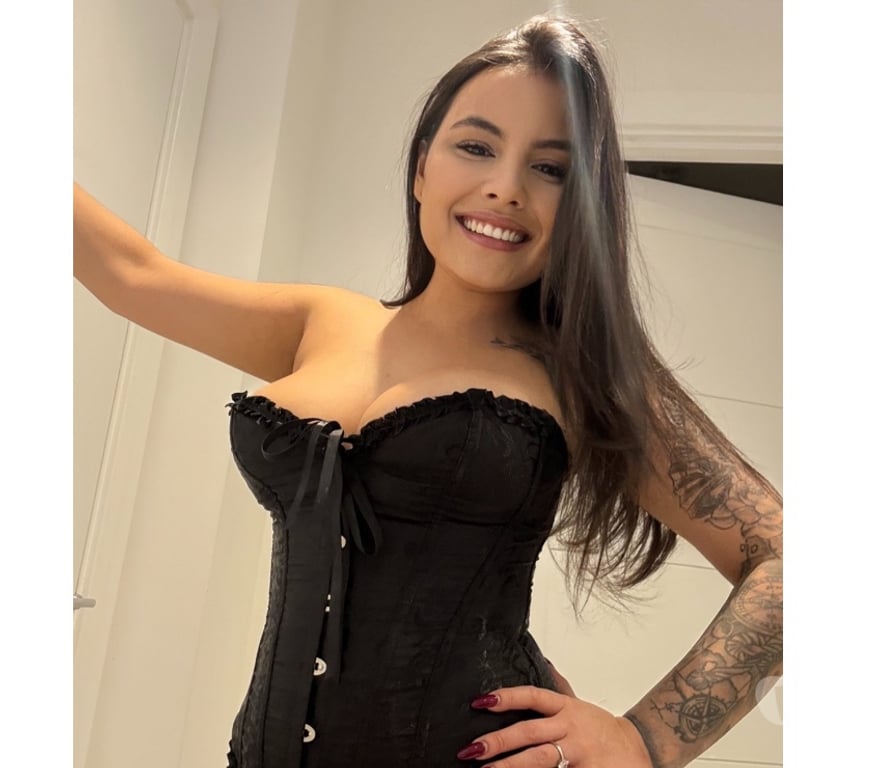 Escorts Greater Manchester Wigan - Photos for Emilly beautiful brunette 🇧🇷🔥