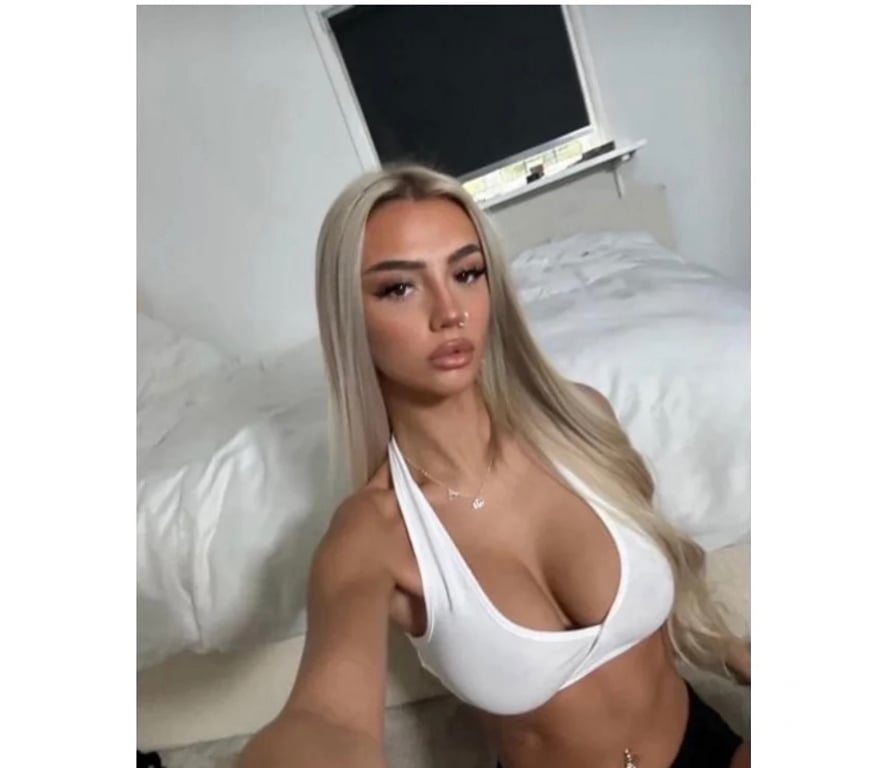 Escorts Devon East Devon - Photos for 🩷Aryana🩷NEW IN TOWN❤️PARTY GIRL ❤