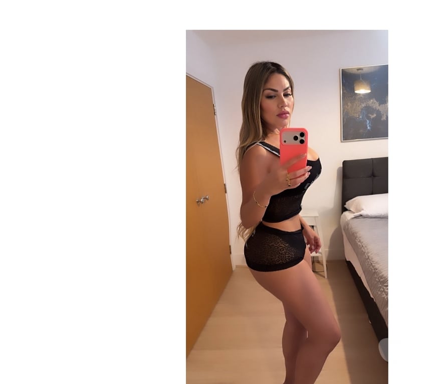 Escorts North London Southgate - North London - Photos for Bella Hot Brazilian 🇧🇷 Sexy and Horny🔥
