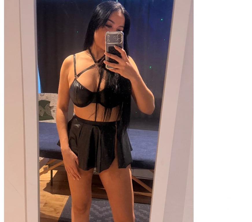 Escorts Vale of Glamorgan - Wales Barry - Vale of Glamorgan - Photos for KAROL BRAZILIAN GIRL 🇧🇷NEW IN TOWN📍