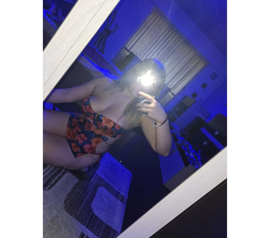 Escorts Kent Medway - Kent - Photos for 🆂🆄🅿🅴🆁 🅷🅾🆃 ꧁𓊈𒆜HOT BLONDE𒆜
