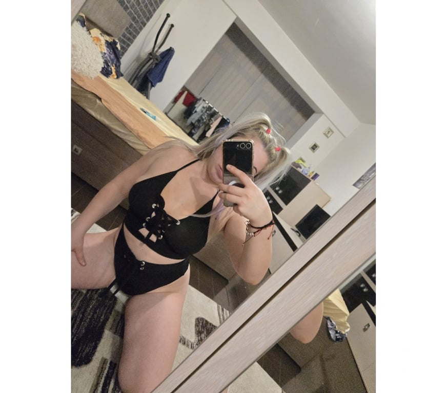 Escorts Kent Medway - Kent - Photos for 🆂🆄🅿🅴🆁 🅷🅾🆃 ꧁𓊈𒆜HOT BLONDE𒆜