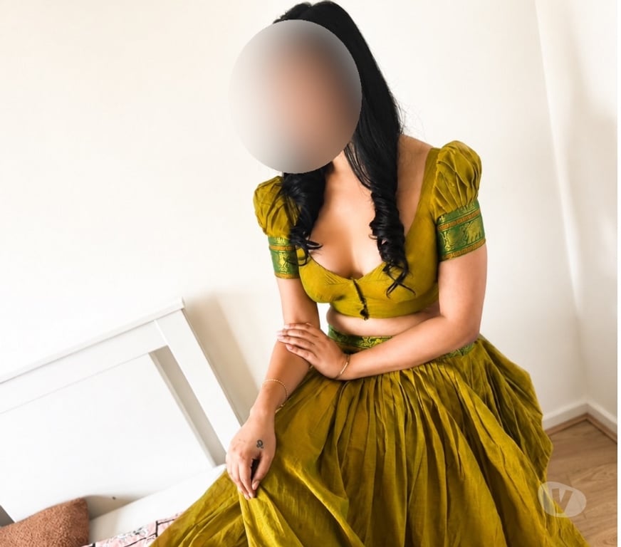 Escorts West Midlands Birmingham - Photos for Asian Indian Tamil Girl In Birmingham 🇮🇳
