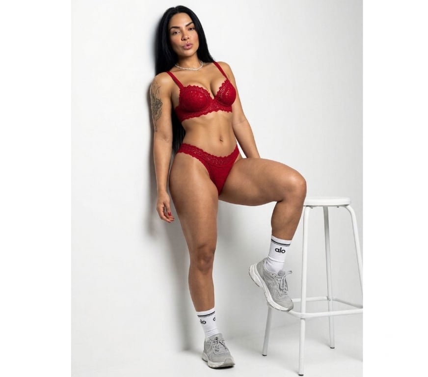 Escorts Dorset Bournemouth, Christchurch and Poole - Photos for Classy, feminine and naturally seductive.