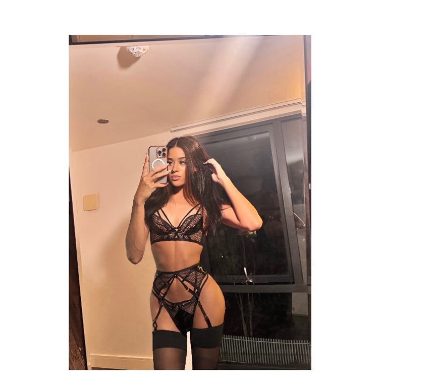 Trans Escorts Cardiff Cardiff City Centre - Cardiff - Photos for Alice Slim Ts Brazilian ✨