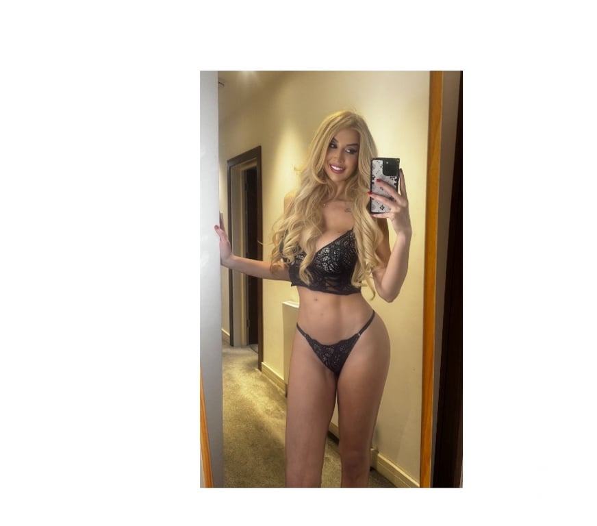 Escorts Fife Dunfermline - Fife - Photos for Elegant blonde bombshell tall tease fetish absolutely stunni