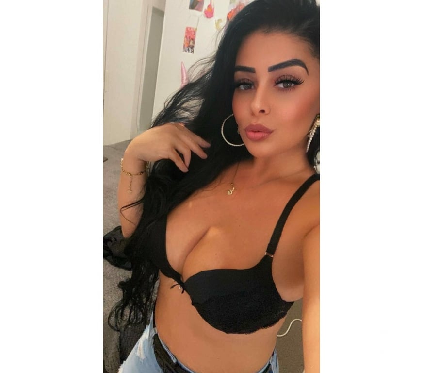Escorts North West London Kingsbury - North West London - Photos for HOT ZAFIRA🔥PARTY GIRL🥂💦🍫📲
