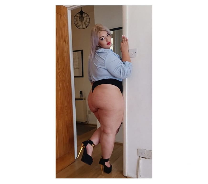 Escorts Bedfordshire Luton - Photos for MISTRESS ♥️MONICA 😈 New😈 Strap on 💙