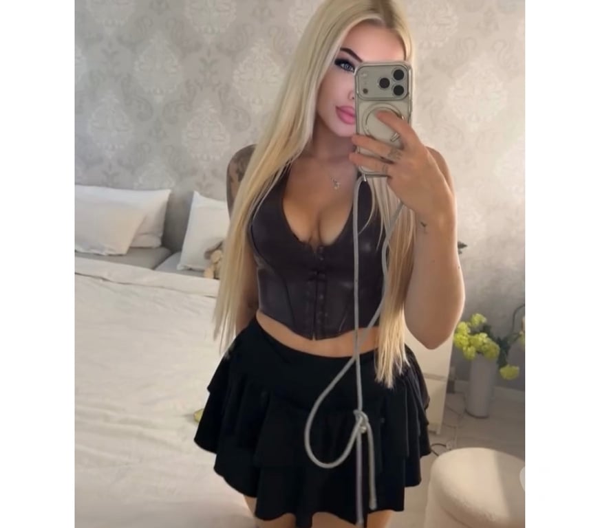 Adult Entertainment Surrey Elmbridge - Photos for Classy, Confident ,and Ready for Adventure❤️