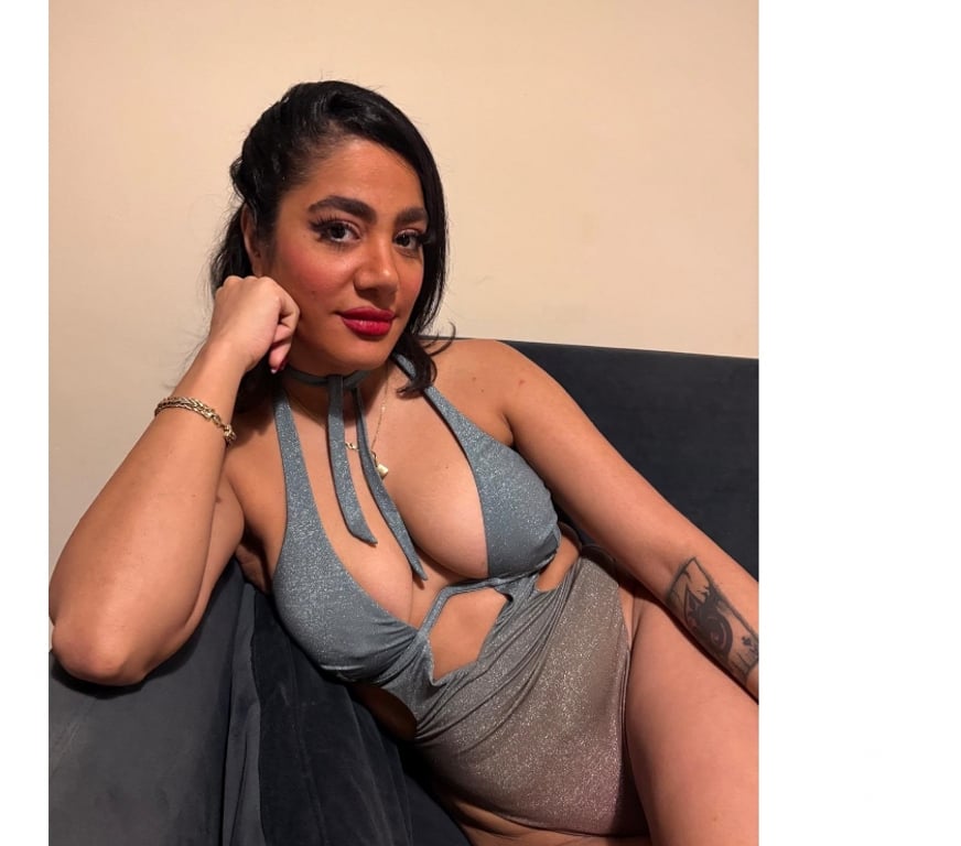Escorts West London Hounslow - Photos for Hot and sexy girl