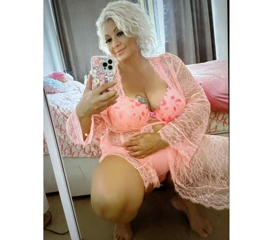 Escorts East London Havering - Photos for AMANDA HORNY MILF BIG NATURAL BOOBS RELAX KISS